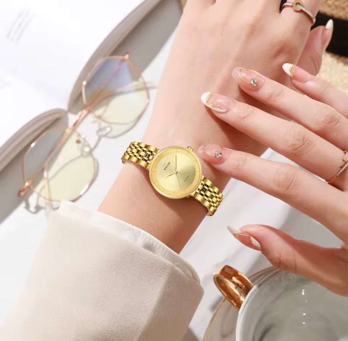 Wwoor 8891 Minimalist Round Lady Watch - Image 6